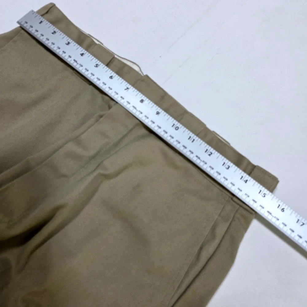 Dickies Work Shorts Men 32 Khaki Loose Fit Multi-Pocket Twill Flat Front W335611